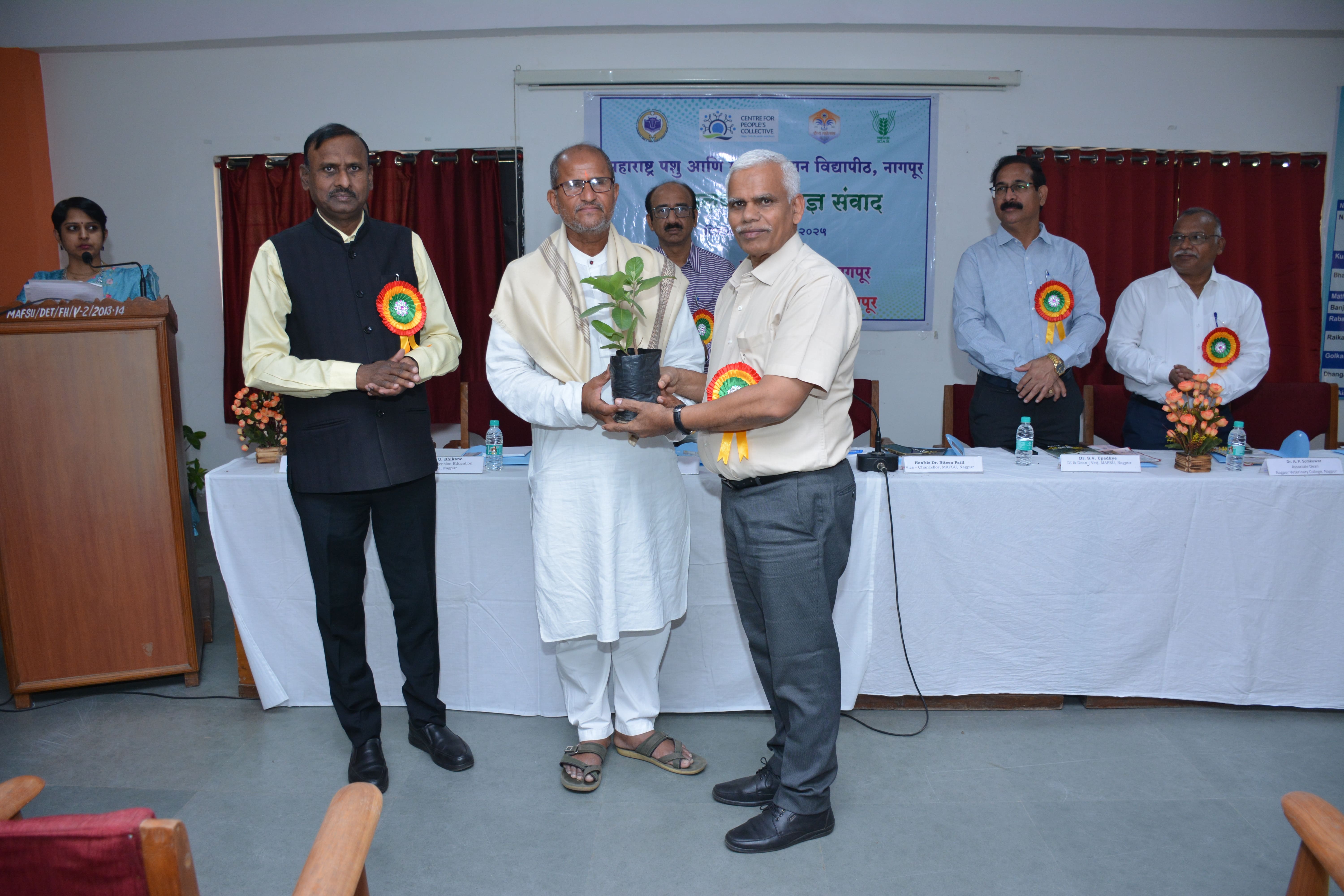 Farmers-Scientist Meet by KVK Nagpur (2).JPG